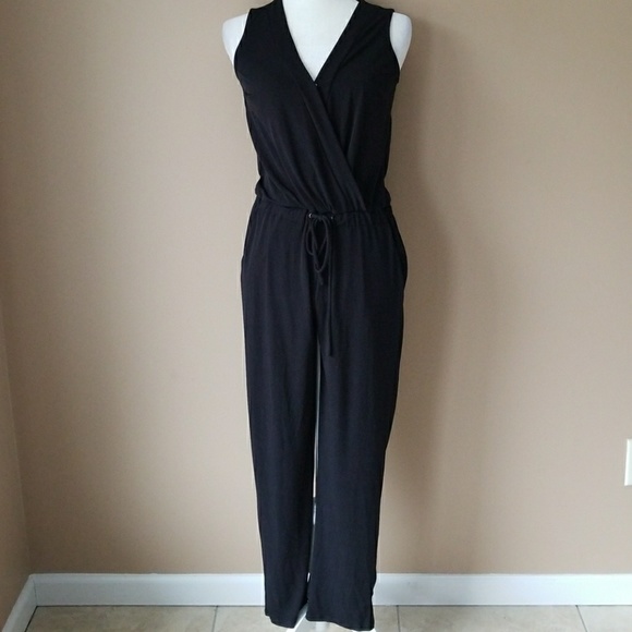 New York & Company Pants - 🐫1/2 OFF! New York & Co Black Jumpsuit